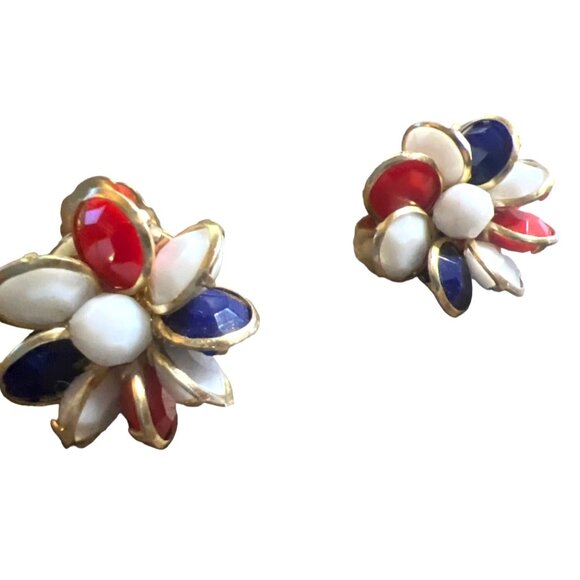 Vintage Red White Blue Clip on Earrings Gold Tone Made Hong Kong Patriotic - Picture 2 of 6